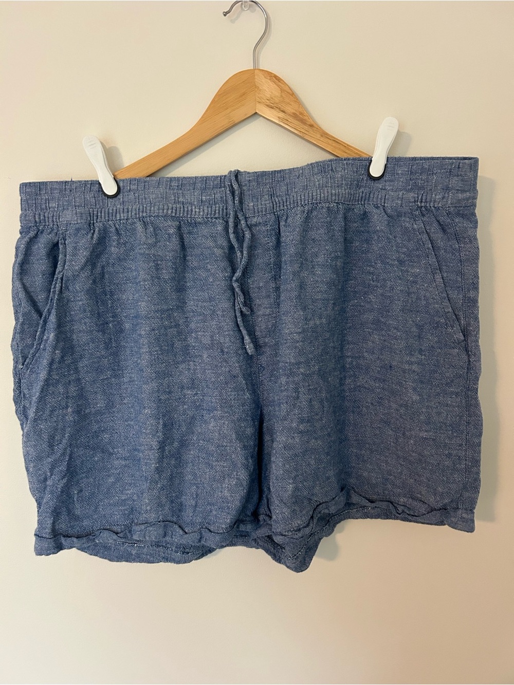 Linen Blend Chambray Pull On Short